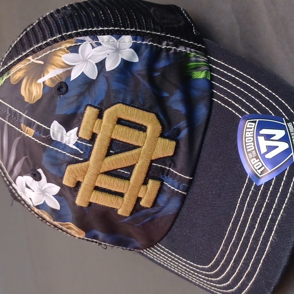 Top of the World Other - NWT Top of the World Notre Dame unstructured trucker hat.